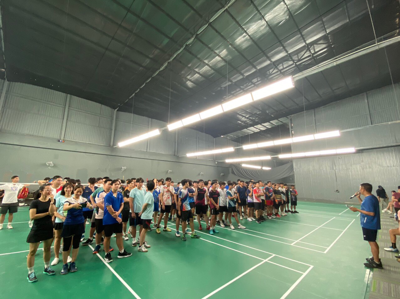 Điều Gì Làm Nên Một Sân Cầu Lông Hoàn Hảo