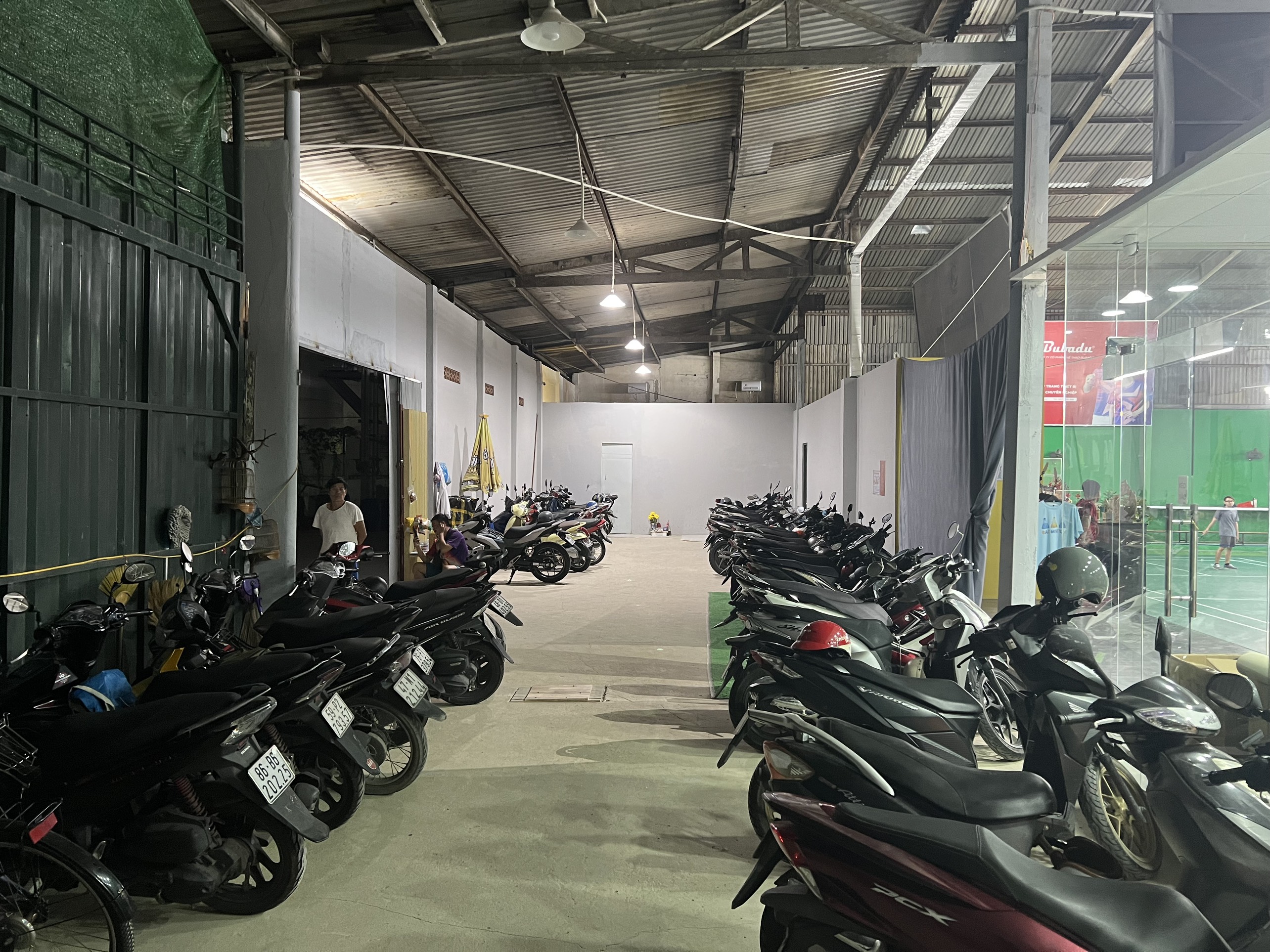 Bãi Đậu Xe Bãi Đậu Xe