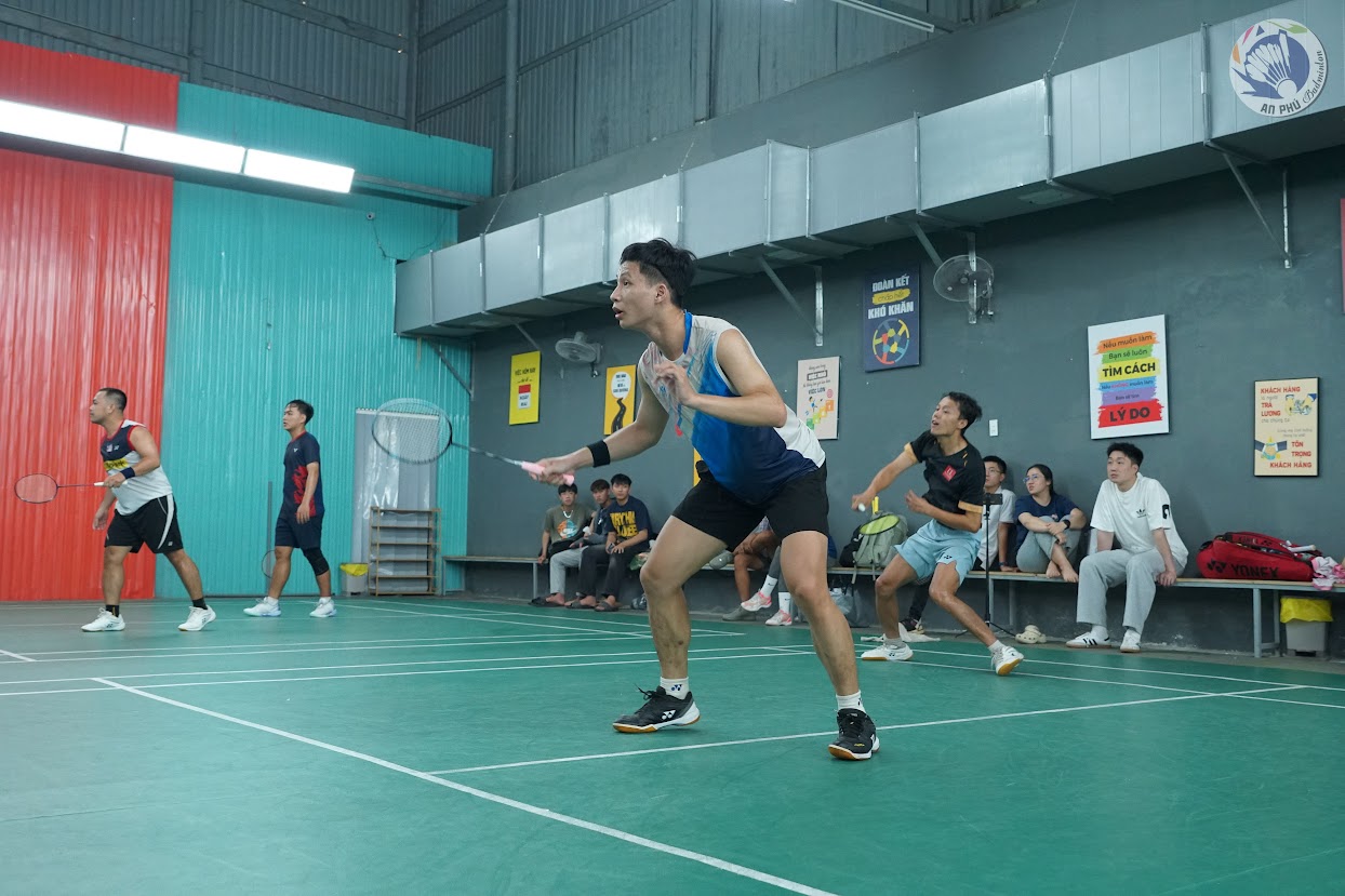 Kỹ Thuật Cầm Vợt Cầu Lông