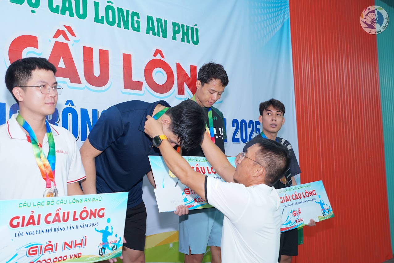 Lợi Ích Của Việc Chơi Cầu Lông